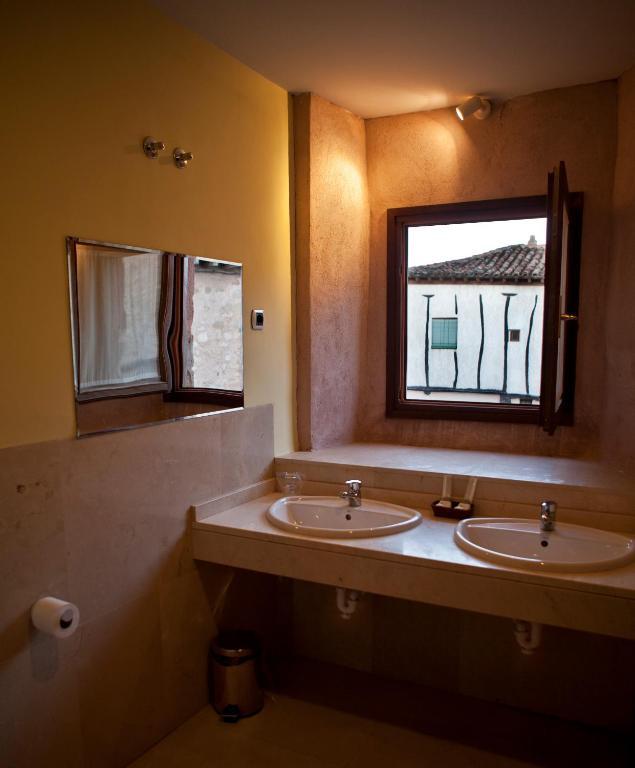 Отель Hospederia Porta Coeli Сигуэнса Номер фото